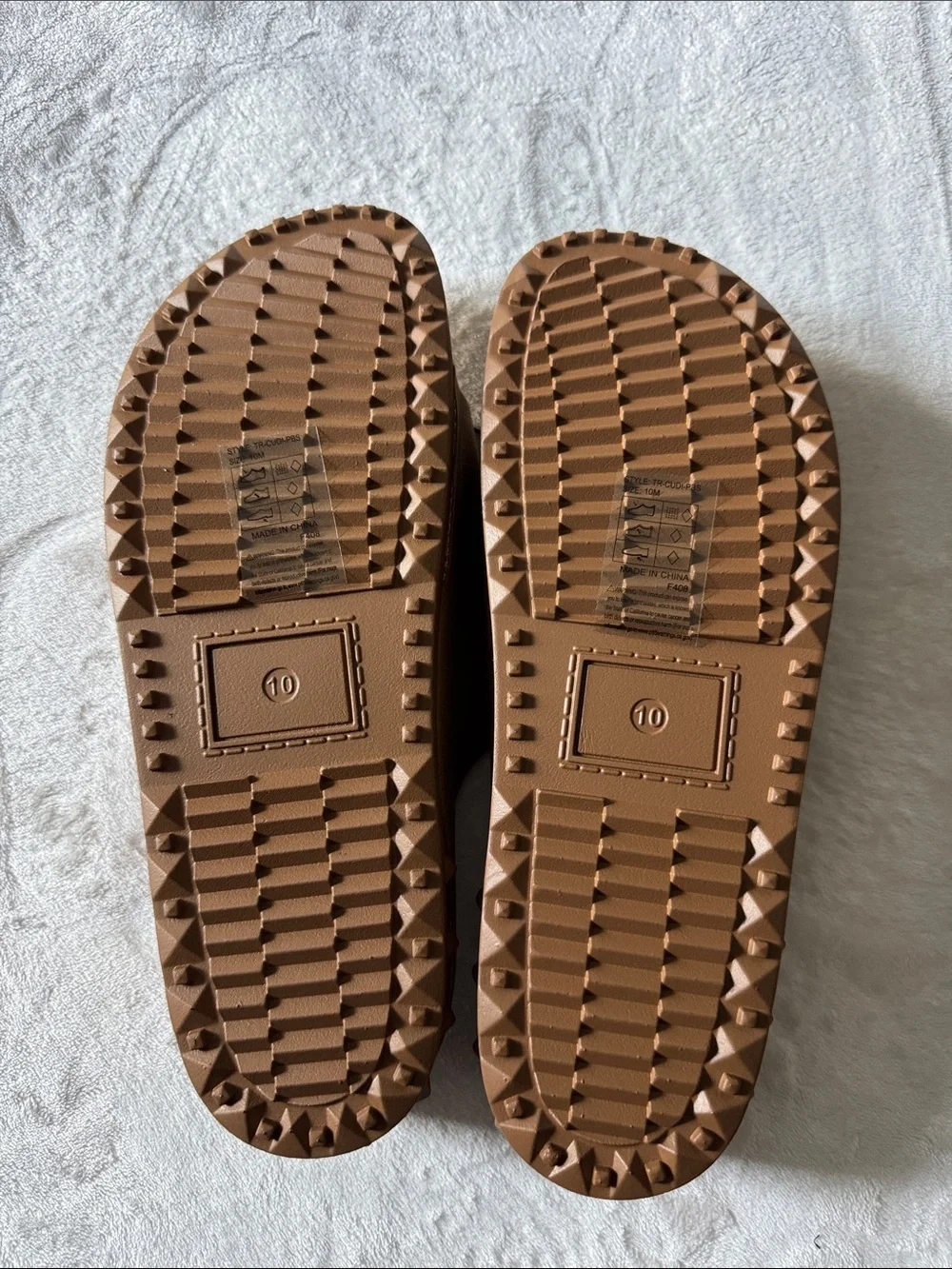 True Religion slip slides